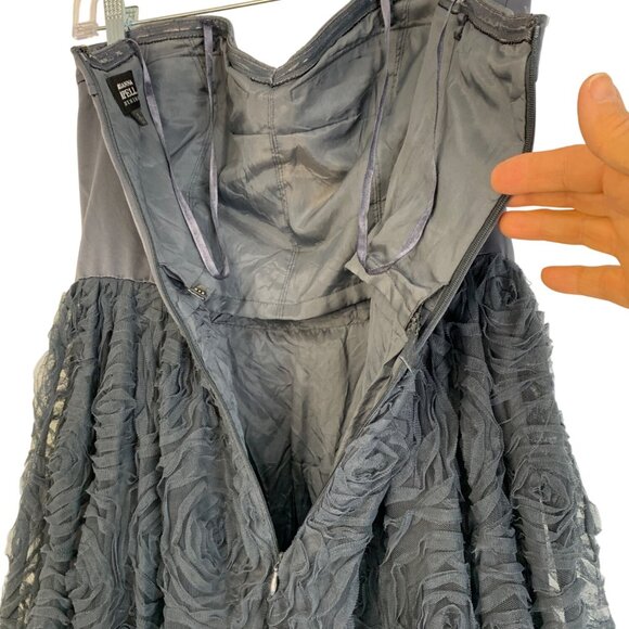 Adrianna Papell Gray Strapless Formal Gown Size 8 - Picture 9 of 13